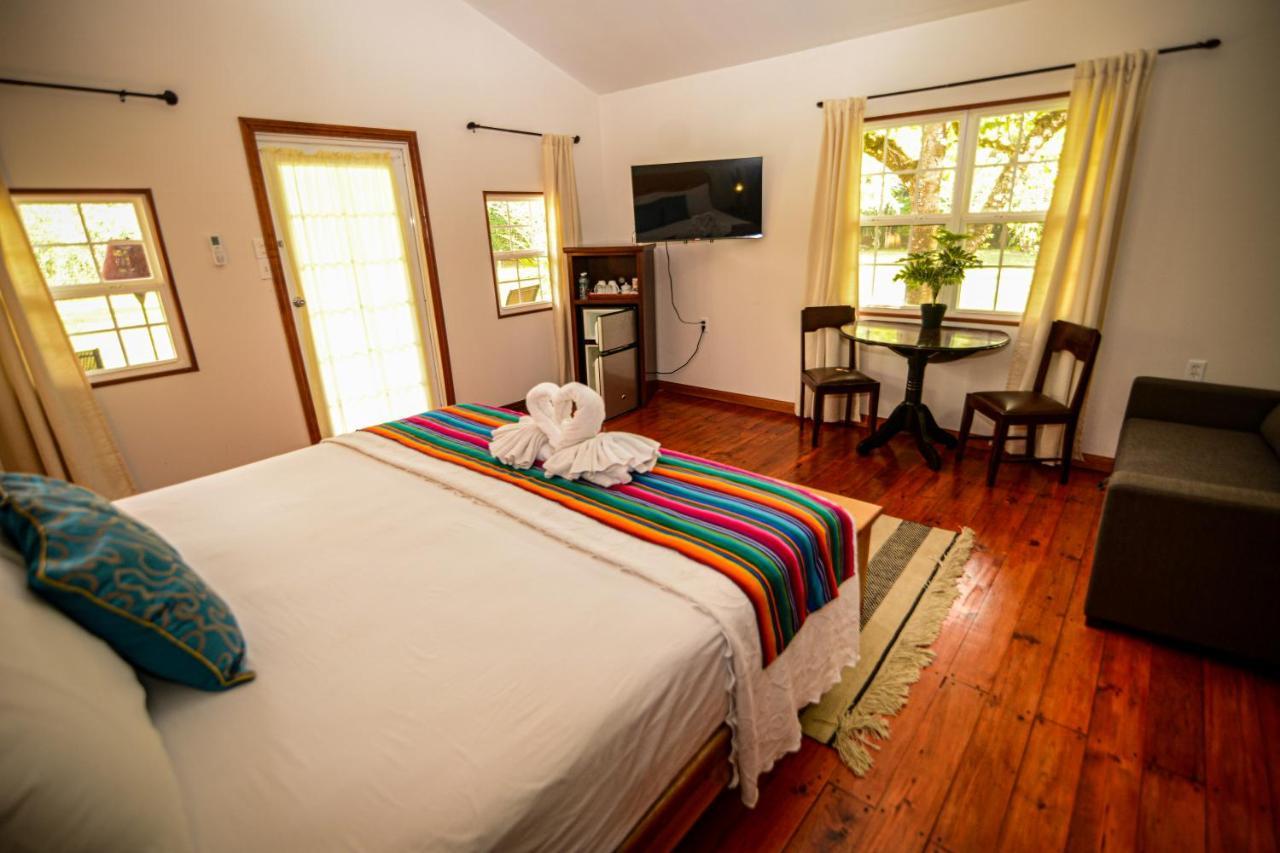 Kikiwitz Resort Belmopan Exterior photo